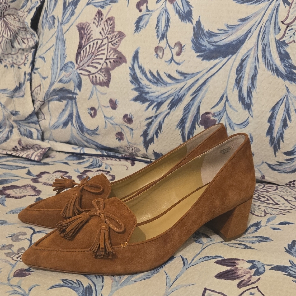 Elegant Brown Suede Women's Loafers